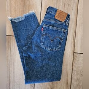 Levi’s 501 Wedgie Straight Big E Jeans Raw Hem High Rise Inspired Size 25 × 26.